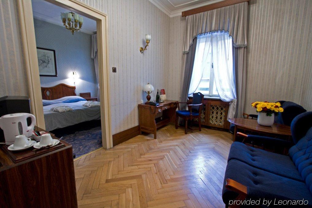 H15 Francuski Old Town - Destigo Готель Краків
