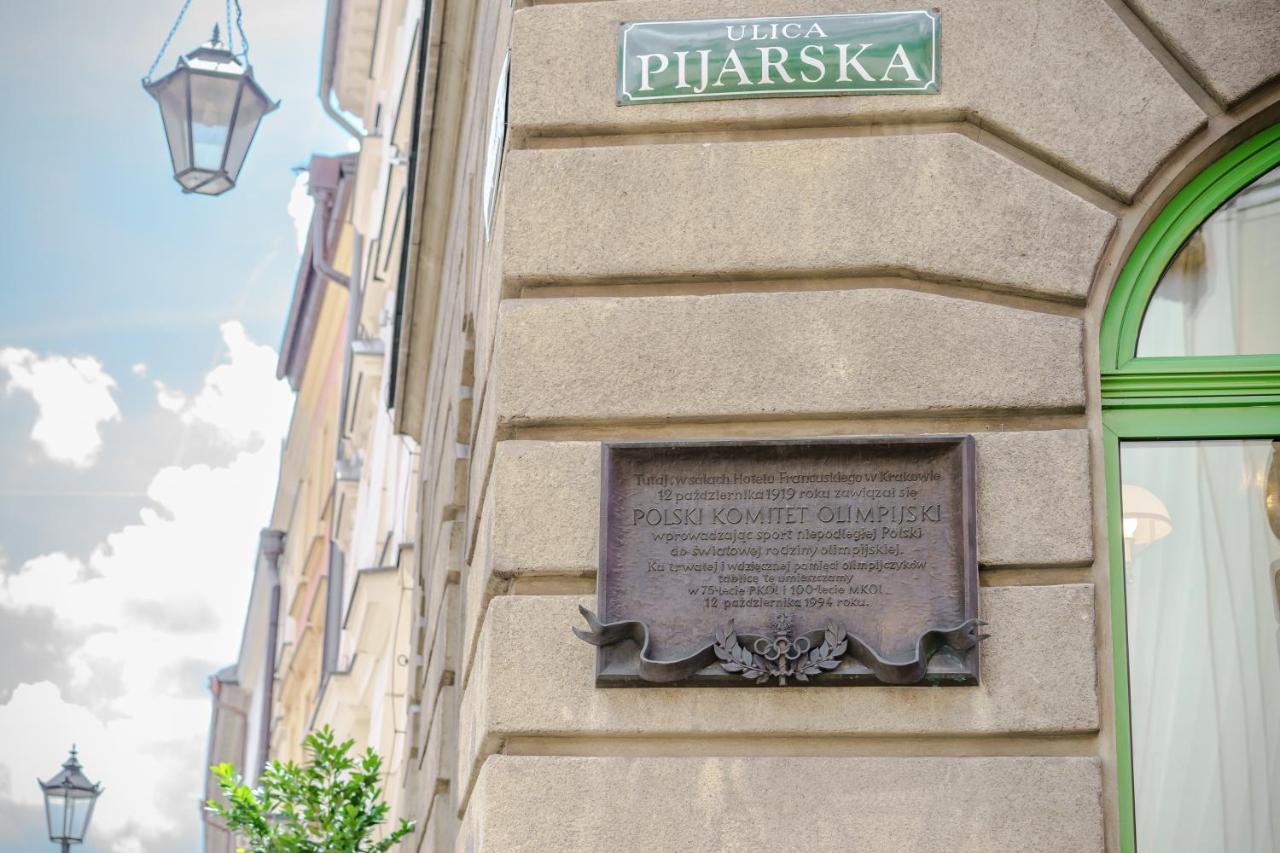 H15 Francuski 5*