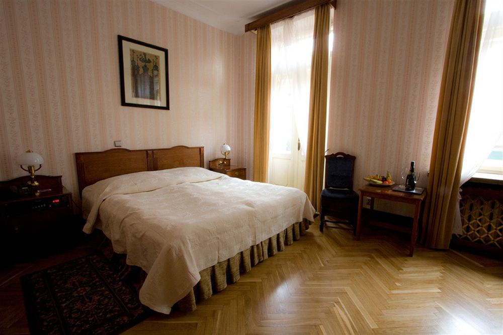 H15 Francuski 5* Krakau