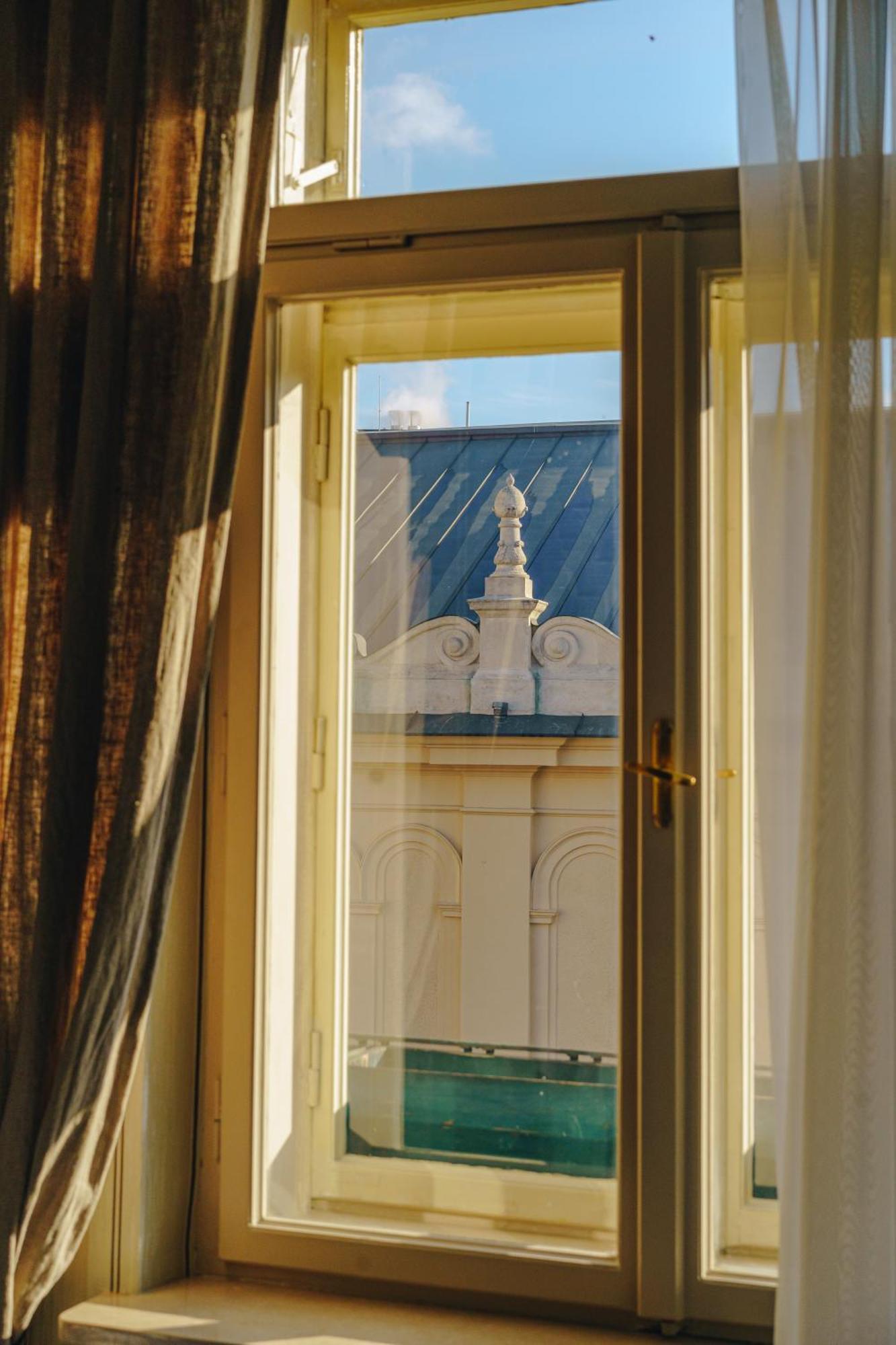H15 Francuski Old Town - Destigo Готель 5*
